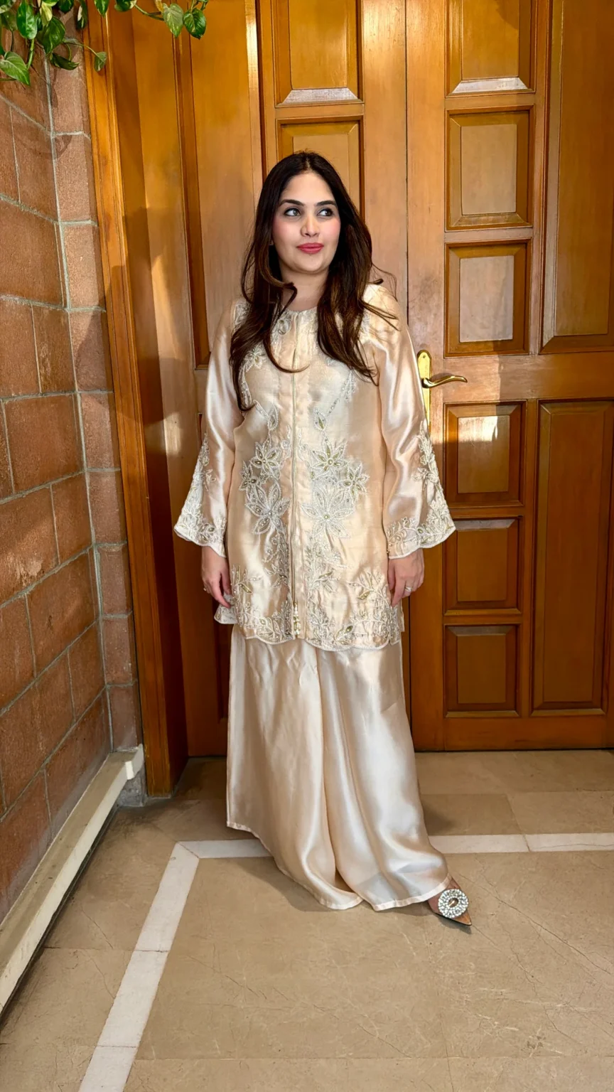 Ivory Zeenat Embroidered Shalwar Kameez